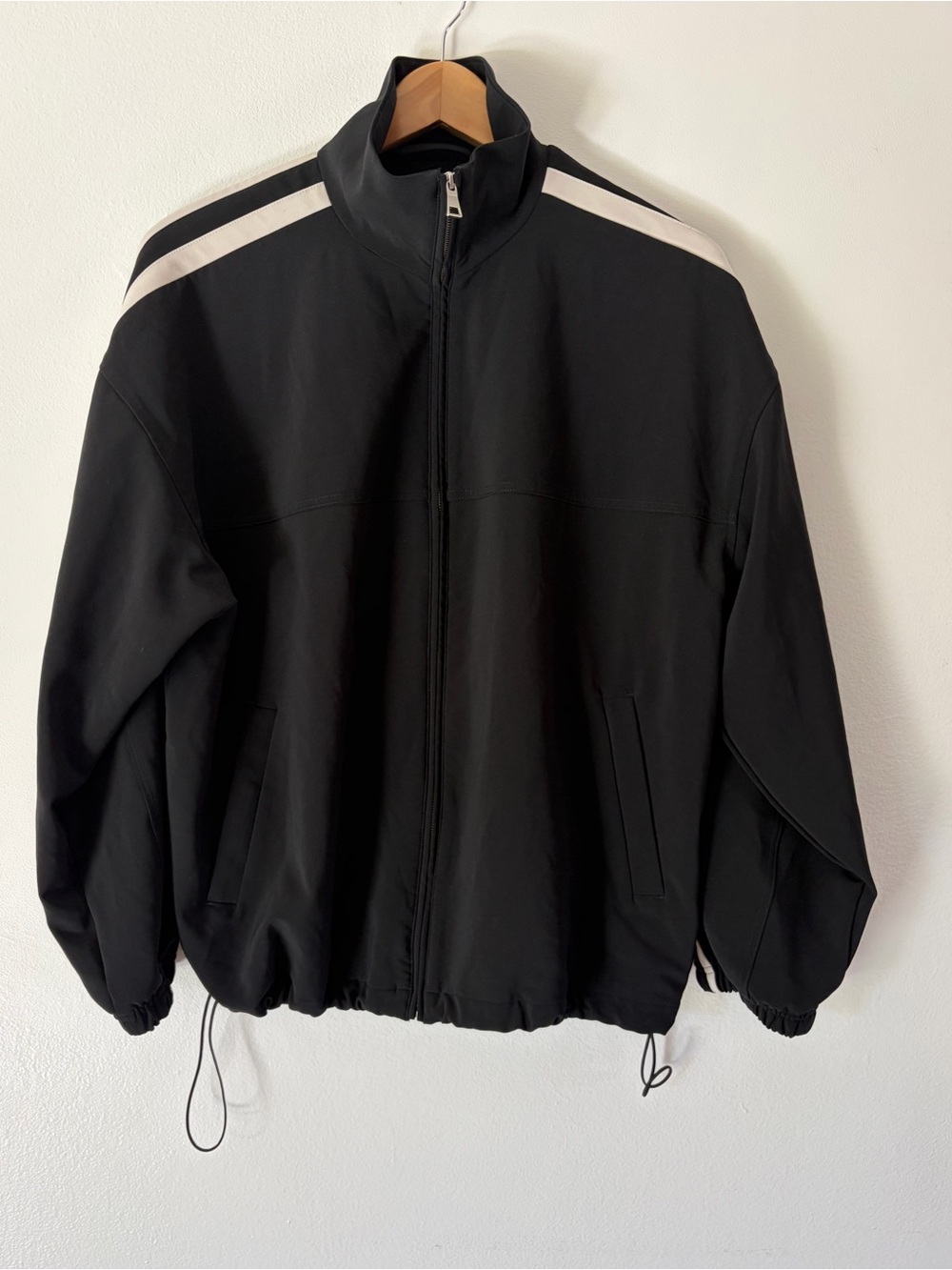 Athleta MVP Track Jacket Black White Stripe Full-Zip Oversized Fit Size Medium
